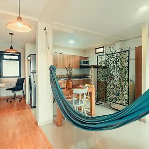 Encantador! Con Calor De Hogar!! Apartment