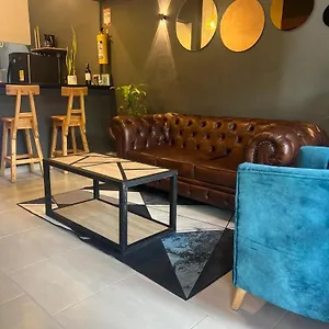Confort Poblado Apartment